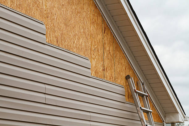 Professional Emergency Siding Repair technician working in Burnsville, NC